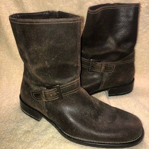Cole Haan  Men’s suede distressed Chelsea boots.
